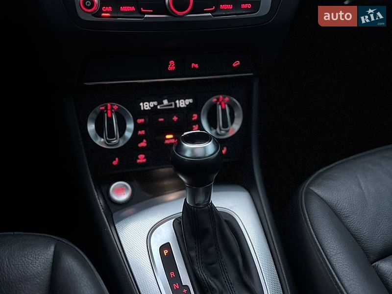 Внедорожник / Кроссовер Audi Q3 2015 в Львове
