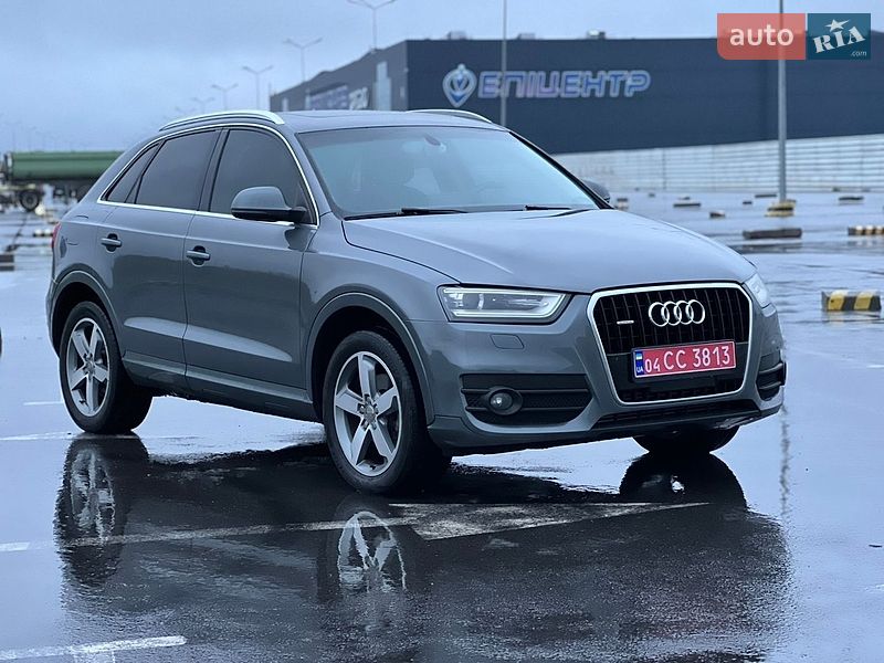 Внедорожник / Кроссовер Audi Q3 2015 в Львове