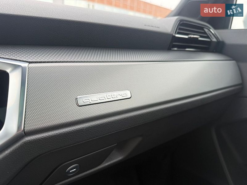 Позашляховик / Кросовер Audi Q3 2021 в Києві фото 34 Позашляховик / Кросовер Audi Q3 2021 в Києві
