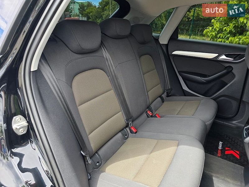 Позашляховик / Кросовер Audi Q3 2012 в Вінниці