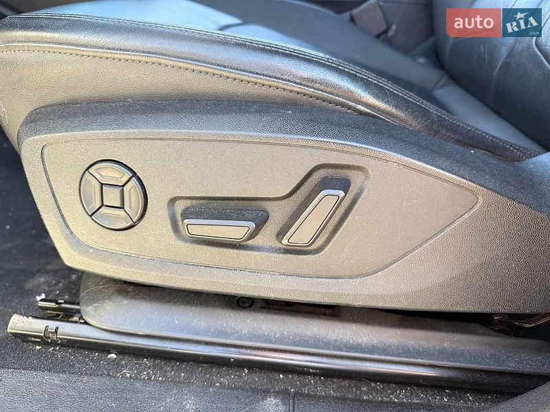 Позашляховик / Кросовер Audi Q3 2021 в Києві