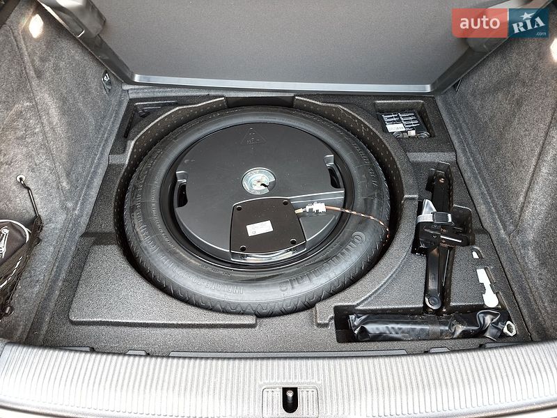 Позашляховик / Кросовер Audi Q3 2015 в Стрию фото 16 Позашляховик / Кросовер Audi Q3 2015 в Стрию