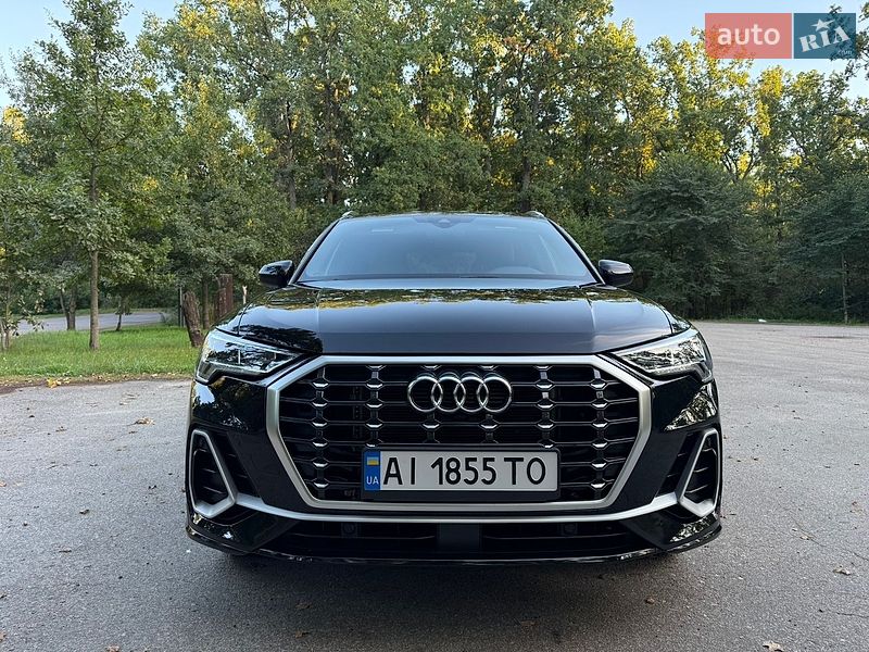 Внедорожник / Кроссовер Audi Q3 2023 в Киеве