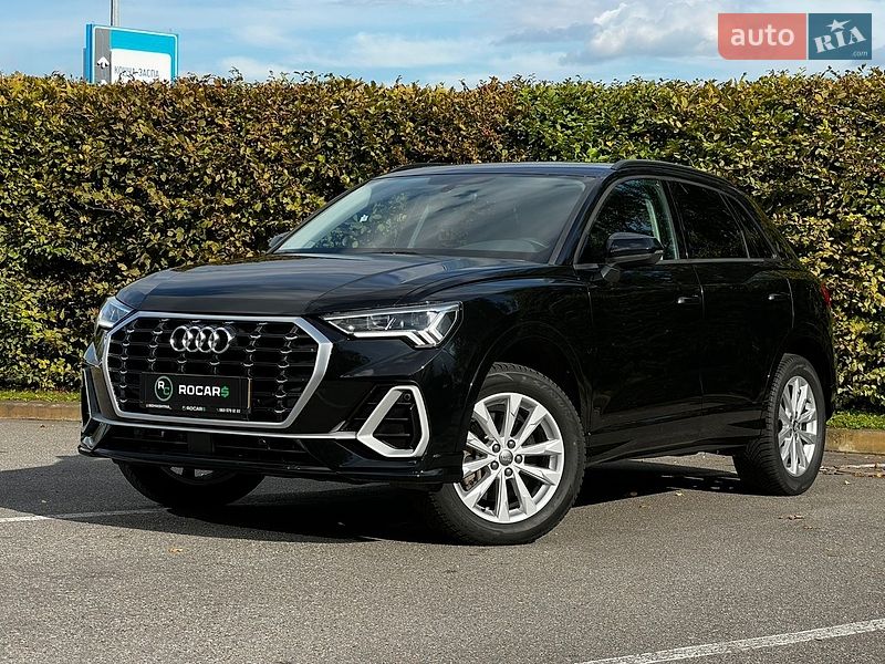 Позашляховик / Кросовер Audi Q3 2022 в Києві