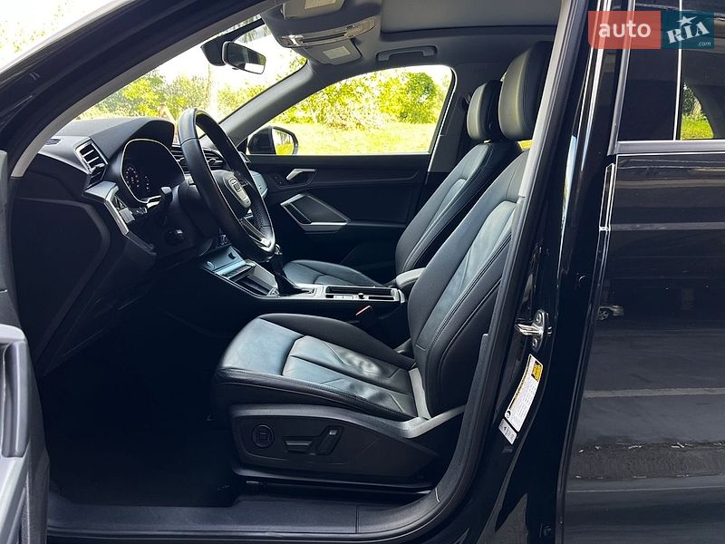 Позашляховик / Кросовер Audi Q3 2022 в Києві