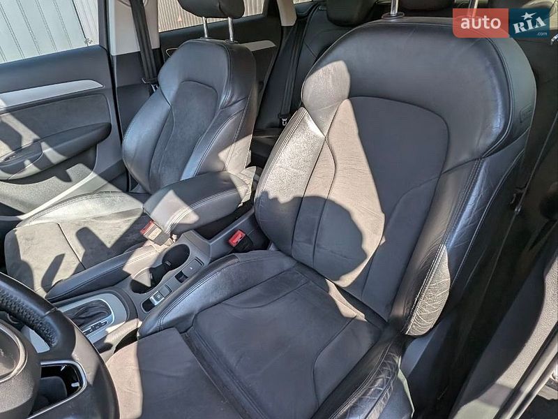 Внедорожник / Кроссовер Audi Q3 2014 в Каменец-Подольском