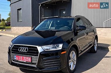Внедорожник / Кроссовер Audi Q3 2017 в Чернигове