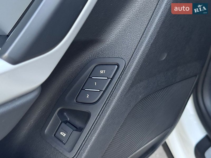 Позашляховик / Кросовер Audi Q3 2023 в Стрию фото 33 Позашляховик / Кросовер Audi Q3 2023 в Стрию