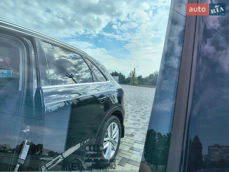 Позашляховик / Кросовер Audi Q3 2015 в Дніпрі фото 4 Позашляховик / Кросовер Audi Q3 2015 в Дніпрі