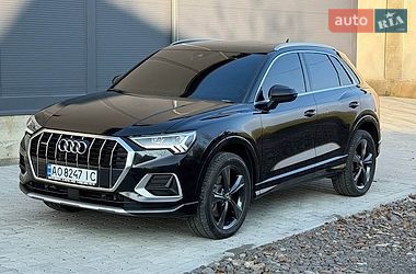 Внедорожник / Кроссовер Audi Q3 2019 в Львове