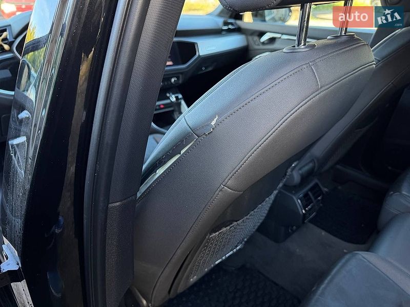 Позашляховик / Кросовер Audi Q3 2020 в Житомирі