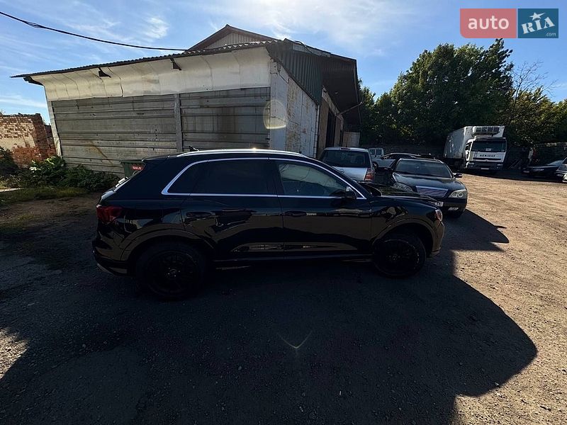 Позашляховик / Кросовер Audi Q3 2020 в Житомирі