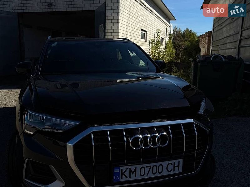 Позашляховик / Кросовер Audi Q3 2020 в Житомирі
