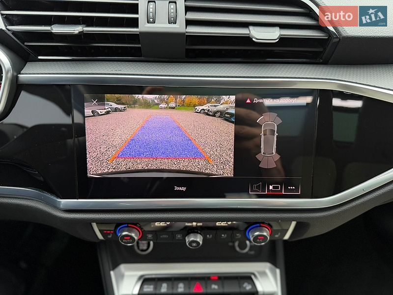 Позашляховик / Кросовер Audi Q3 2021 в Києві