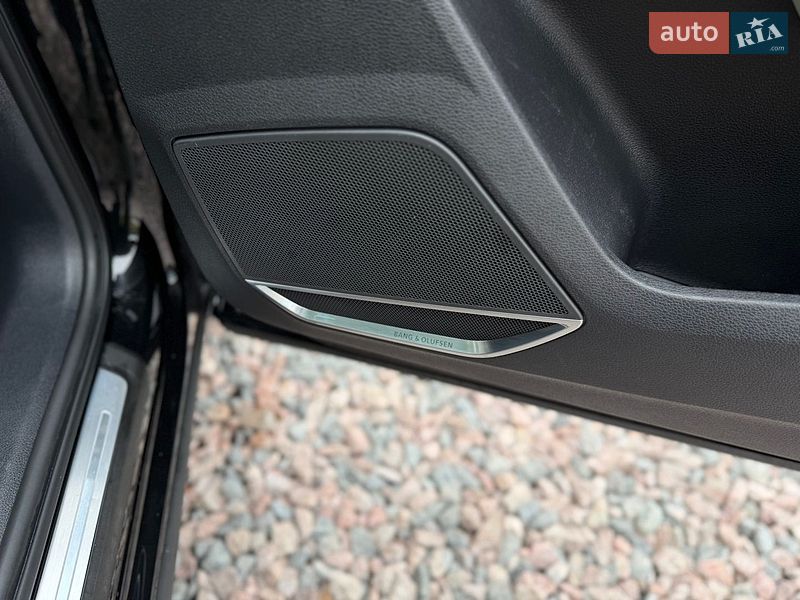 Позашляховик / Кросовер Audi Q3 2021 в Києві