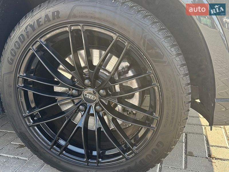 Внедорожник / Кроссовер Audi Q3 2021 в Тернополе