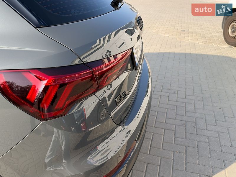 Внедорожник / Кроссовер Audi Q3 2021 в Тернополе
