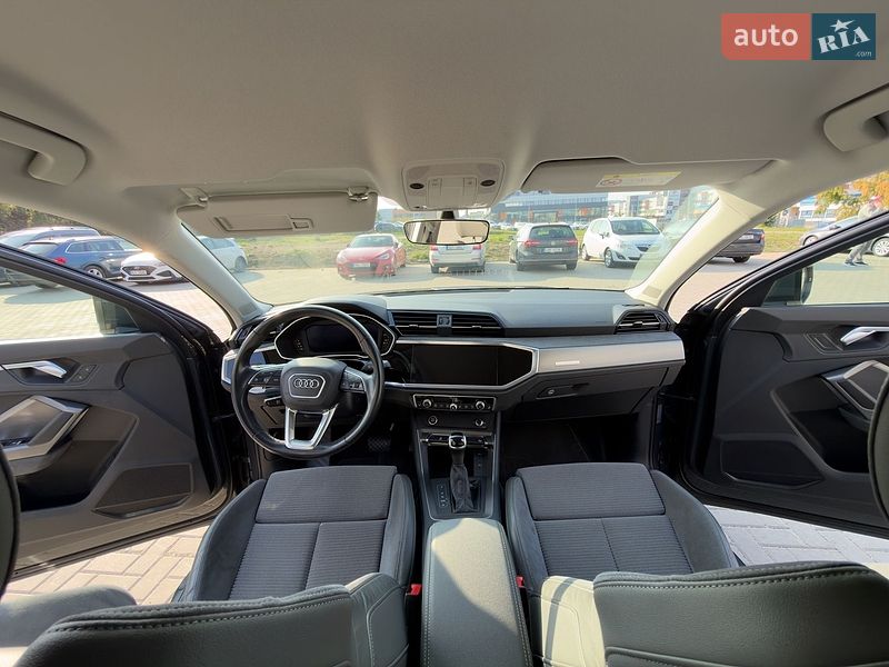 Внедорожник / Кроссовер Audi Q3 2021 в Тернополе