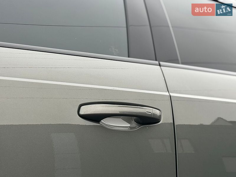 Внедорожник / Кроссовер Audi Q3 2024 в Тернополе