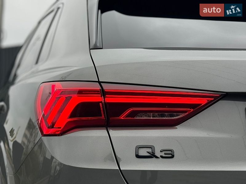 Внедорожник / Кроссовер Audi Q3 2024 в Тернополе