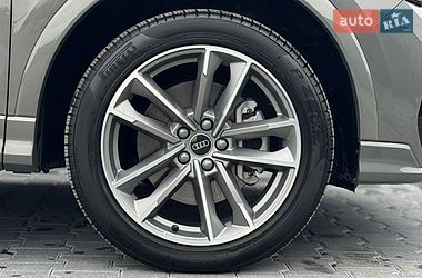 Внедорожник / Кроссовер Audi Q3 2024 в Тернополе