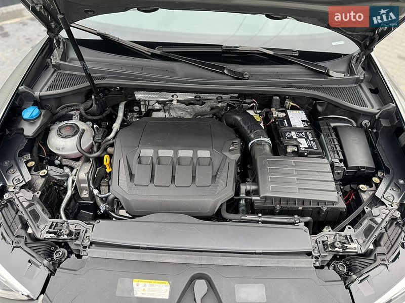 Внедорожник / Кроссовер Audi Q3 2024 в Тернополе
