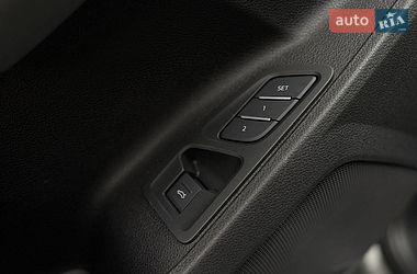 Внедорожник / Кроссовер Audi Q3 2024 в Тернополе