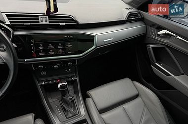 Внедорожник / Кроссовер Audi Q3 2024 в Тернополе