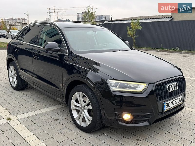 Внедорожник / Кроссовер Audi Q3 2011 в Ивано-Франковске