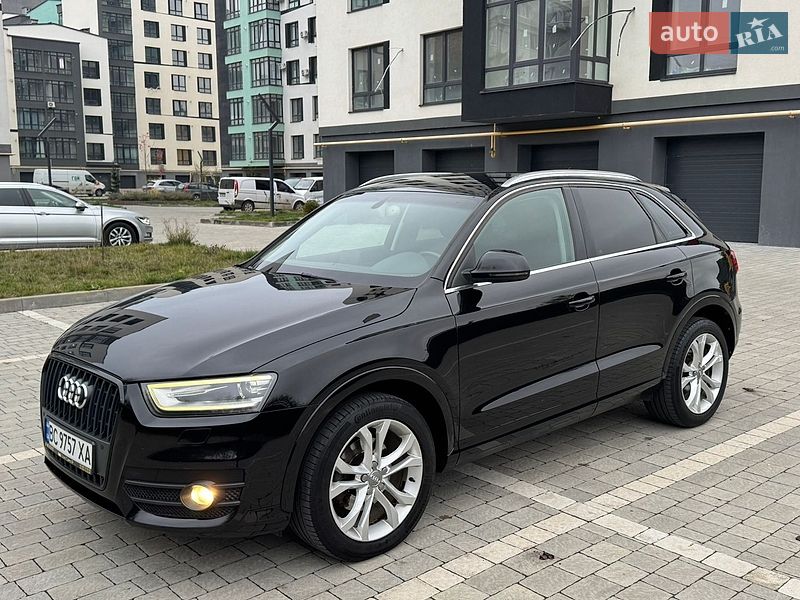 Внедорожник / Кроссовер Audi Q3 2011 в Ивано-Франковске