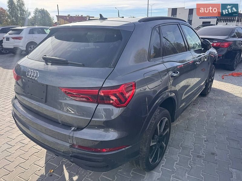 Внедорожник / Кроссовер Audi Q3 2024 в Львове