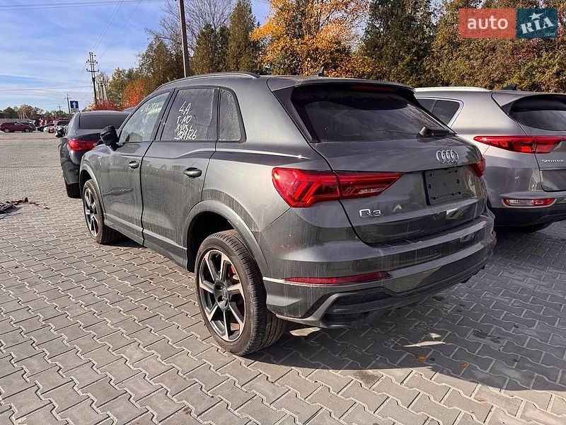 Внедорожник / Кроссовер Audi Q3 2024 в Львове