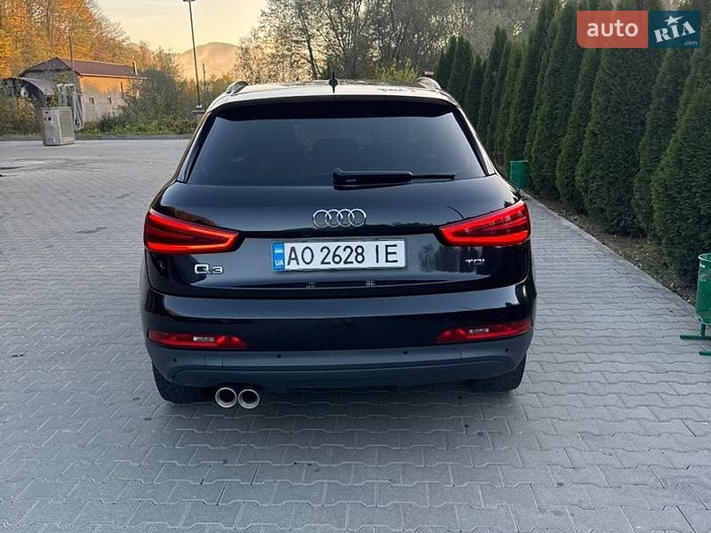 Позашляховик / Кросовер Audi Q3 2012 в Тячеві