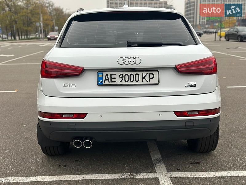 Внедорожник / Кроссовер Audi Q3 2016 в Киеве