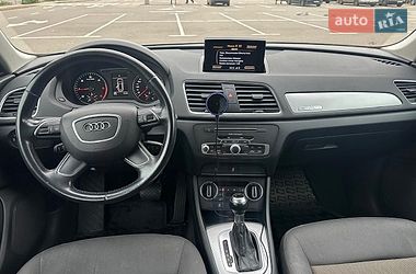 Внедорожник / Кроссовер Audi Q3 2016 в Киеве