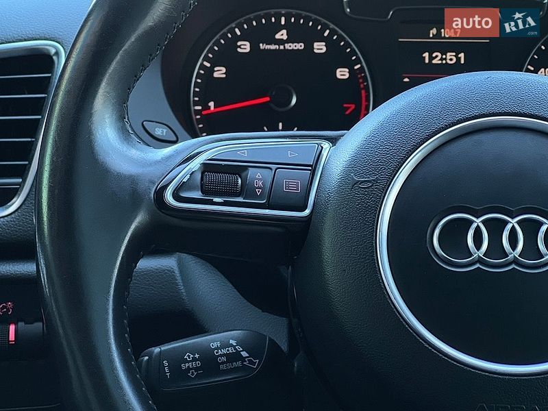 Позашляховик / Кросовер Audi Q3 2015 в Львові фото 15 Позашляховик / Кросовер Audi Q3 2015 в Львові