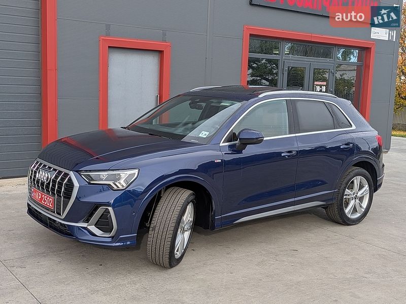 Внедорожник / Кроссовер Audi Q3 2022 в Борисполе