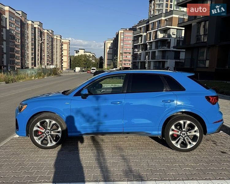 Внедорожник / Кроссовер Audi Q3 2020 в Тернополе