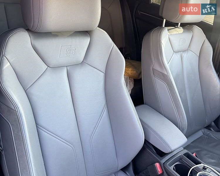 Внедорожник / Кроссовер Audi Q3 2020 в Тернополе