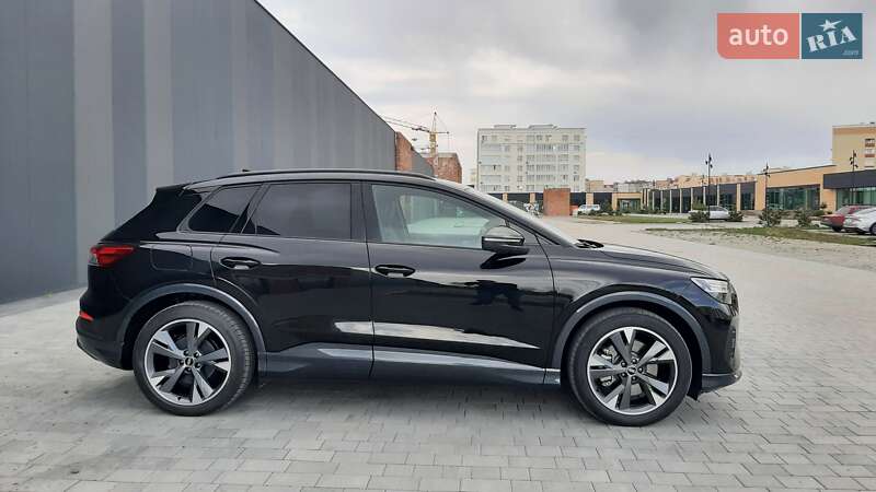 Позашляховик / Кросовер Audi Q4 e-tron 2021 в Хмельницькому
