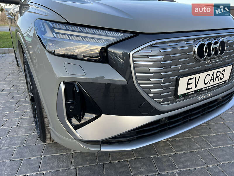 Позашляховик / Кросовер Audi Q4 e-tron 2023 в Івано-Франківську