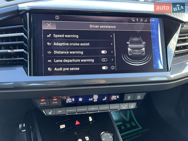 Позашляховик / Кросовер Audi Q4 e-tron 2023 в Івано-Франківську