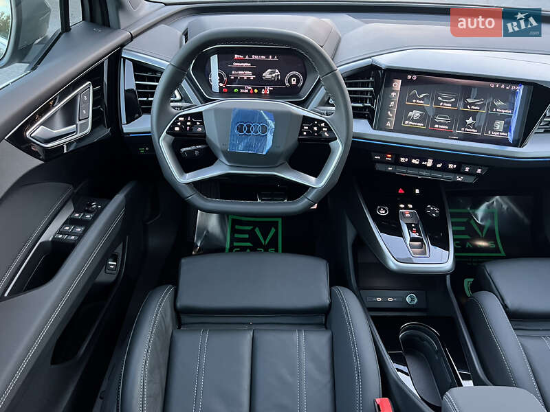 Позашляховик / Кросовер Audi Q4 e-tron 2023 в Івано-Франківську