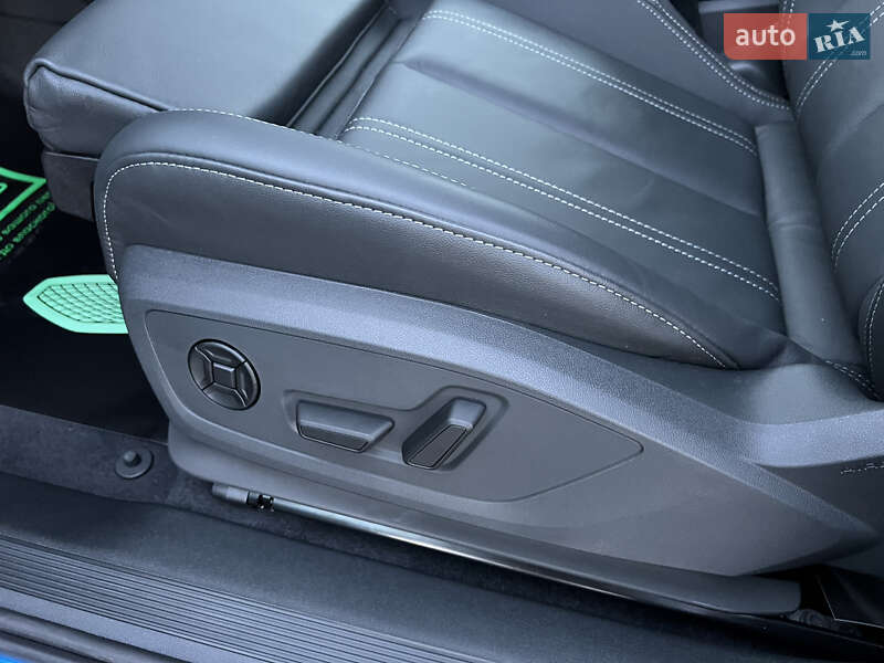 Позашляховик / Кросовер Audi Q4 e-tron 2023 в Івано-Франківську