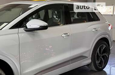 Позашляховик / Кросовер Audi Q4 e-tron 2024 в Вінниці