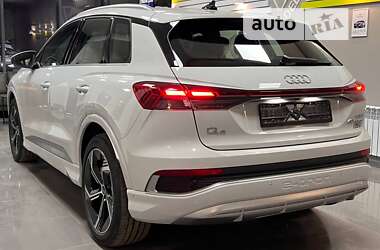 Внедорожник / Кроссовер Audi Q4 e-tron 2023 в Львове