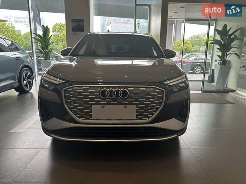 Внедорожник / Кроссовер Audi Q4 e-tron 2024 в Одессе
