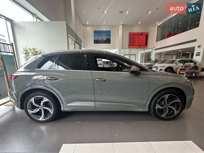 Внедорожник / Кроссовер Audi Q4 e-tron 2024 в Одессе