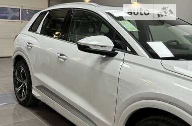 Позашляховик / Кросовер Audi Q4 e-tron 2024 в Києві