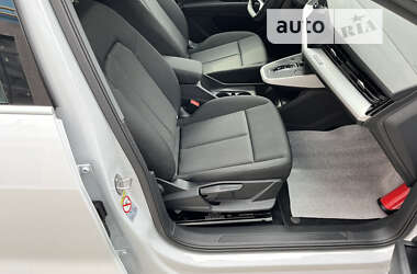 Позашляховик / Кросовер Audi Q4 e-tron 2023 в Рівному